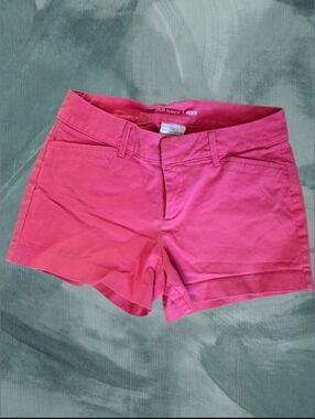 💓 Old Navy Pink Pixie Jean-Style Shorts
